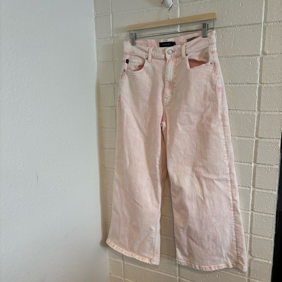 Johnny Was Sydney Cropped Wide leg pants in pink - Picture 3 of 8